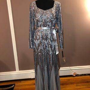 Beautiful silver dress size 12